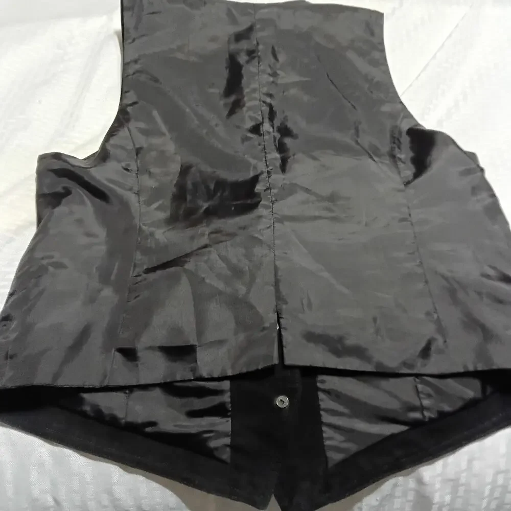 Bagatelle women's Black Leather Vest Size Large Western horse bit pocket brass